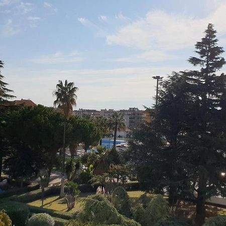 Condominio Ariazzurra S. Bart. San Bartolomeo Al Mare Eksteriør billede