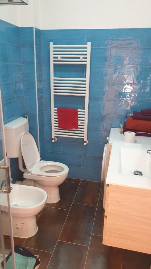 Condominio Ariazzurra S. Bart. San Bartolomeo Al Mare Eksteriør billede